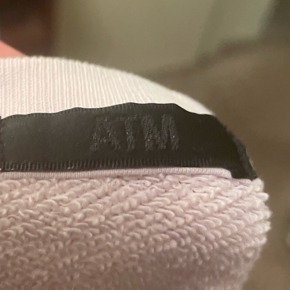 NWOT Atm cropped sweatshirt - Picture 4 of 6